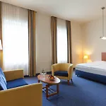 Vienna House By Wyndham Baltic 4* שטראלסונד