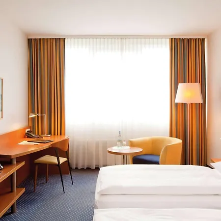 Hotel Vienna House By Wyndham Baltic 4*