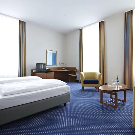 Vienna House By Wyndham Baltic מלון שטראלסונד