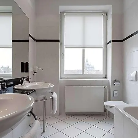 Szálloda Vienna House By Wyndham Baltic 4*