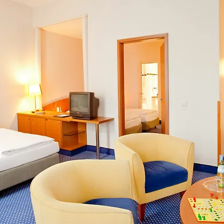 Vienna House By Wyndham Baltic Hotel 4*